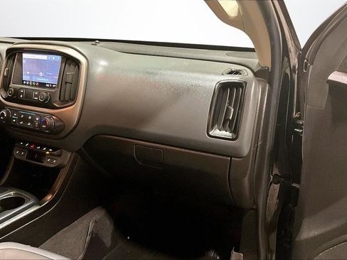 Used 2019 Chevrolet Colorado Z71 w/ Z71 Midnight Edition image 26