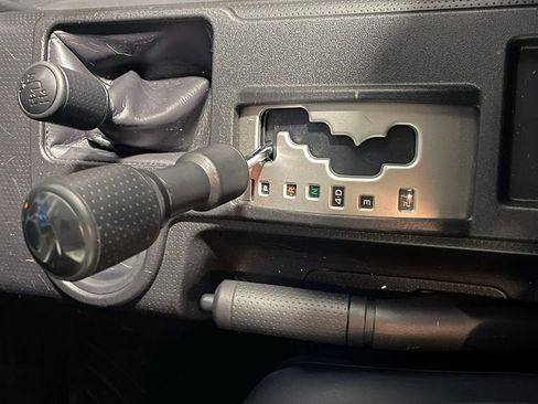 Used 2014 Toyota FJ Cruiser 4WD image 69