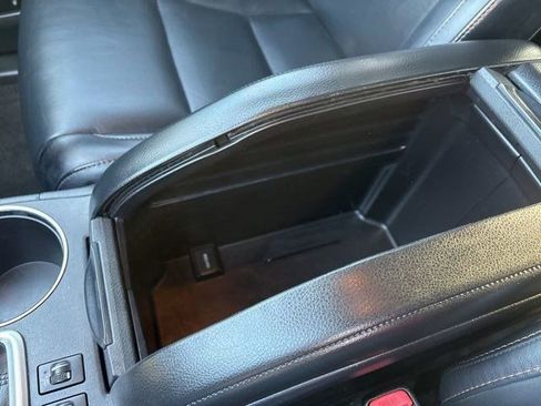 Used 2018 Toyota Highlander XLE image 27