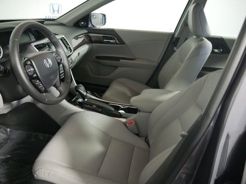 Used 2016 Honda Accord EX-L image 14