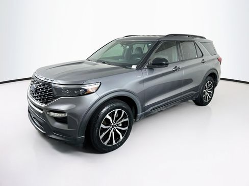 Used 2022 Ford Explorer ST-Line AWD/4WD image 3