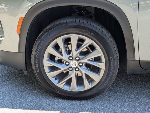Used 2025 Buick Enclave Preferred FWD image 11