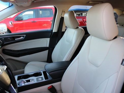 Used 2021 Ford Edge Titanium w/ Equipment Group 301A image 15