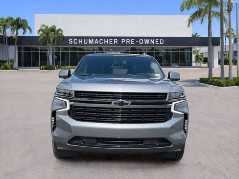 Used 2022 Chevrolet Suburban RST w/ Luxury Package RWD image 2