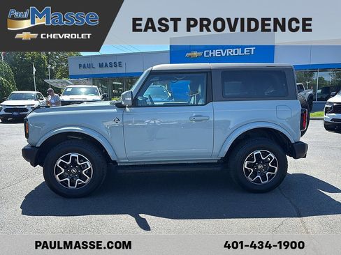 Used 2023 Ford Bronco Outer Banks AWD/4WD image 4