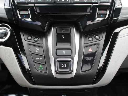 Used 2023 Honda Odyssey Elite image 23