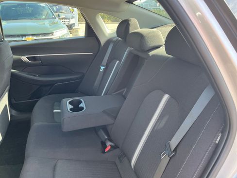 Used 2025 Hyundai Sonata SEL FWD image 27