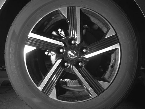 Used 2025 Nissan Sentra SV FWD image 15