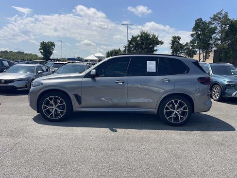 Used 2024 BMW X5 xDrive40i w/ M Sport Package AWD/4WD image 4