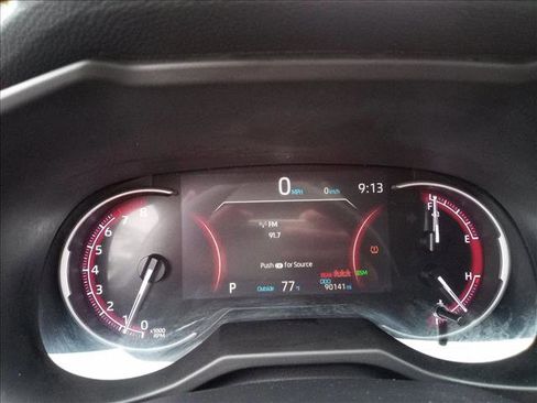 Used 2019 Toyota RAV4 Limited FWD image 21