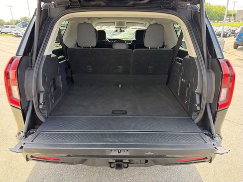 Certified 2025 Ford Expedition Max Active AWD/4WD image 19