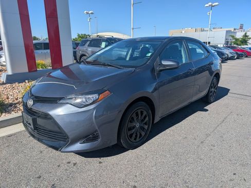 Used 2019 Toyota Corolla L FWD image 3