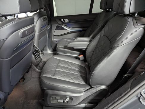 New 2026 BMW X7 xDrive40i w/ M Sport Package AWD/4WD image 34