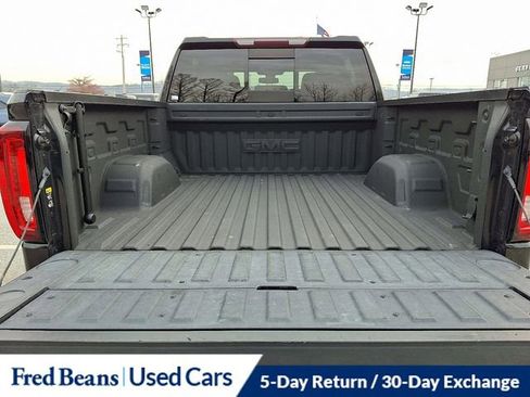 Used 2019 GMC Sierra 1500 SLT w/ SLT Premium Plus Package image 32