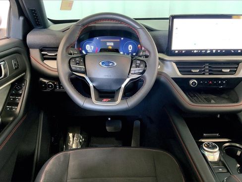 Certified 2025 Ford Explorer ST w/ Sun And Sound Package image 4