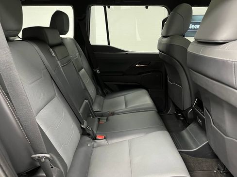 Used 2025 Lexus GX 550 w/ Accessory Package (2T) AWD/4WD image 53