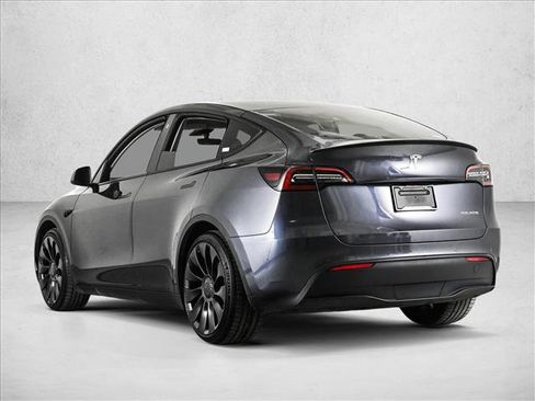 Used 2022 Tesla Model Y Performance image 8