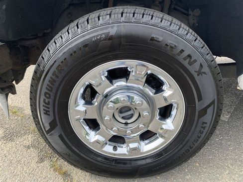 Used 2012 Ford F250 Lariat w/ Chrome Pkg AWD/4WD image 36