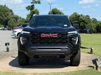 Used 2024 GMC Canyon Elevation w/ Trailering Package RWD video 2