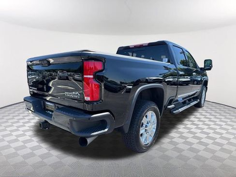 Used 2025 Chevrolet Silverado 3500 High Country w/ High Country Premium Package AWD/4WD image 5