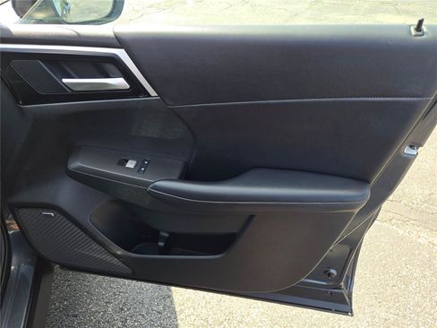 Used 2025 Mitsubishi Outlander SE AWD/4WD image 7