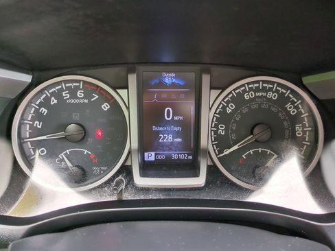Used 2023 Toyota Tacoma SR5 w/ Technology Package AWD/4WD image 25