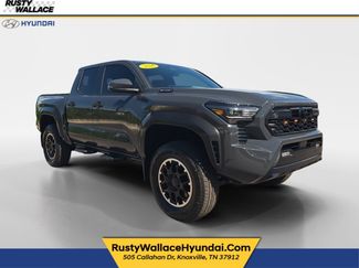 Used 2026 Toyota Tacoma TRD Off-Road w/ TRD Off Road Upgrade Package AWD/4WD video 1