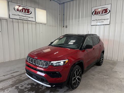 Used 2025 Jeep Compass Limited w/ Elite Group AWD/4WD image 16