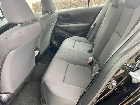 Used 2025 Toyota Corolla LE image 11