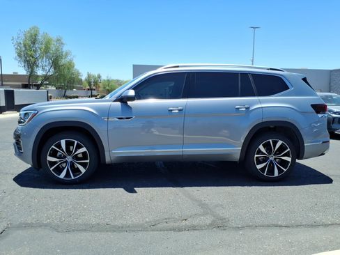 New 2026 Volkswagen Atlas SEL Premium R-Line AWD/4WD image 4