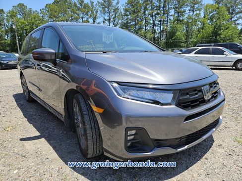 Certified 2025 Honda Odyssey Touring image 5