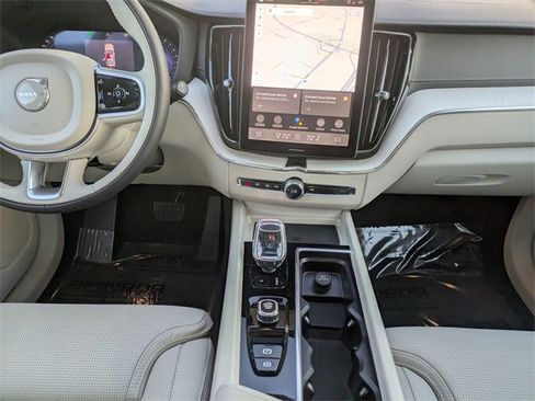 New 2026 Volvo XC60 B5 Ultra w/ Protection Package Premier image 20