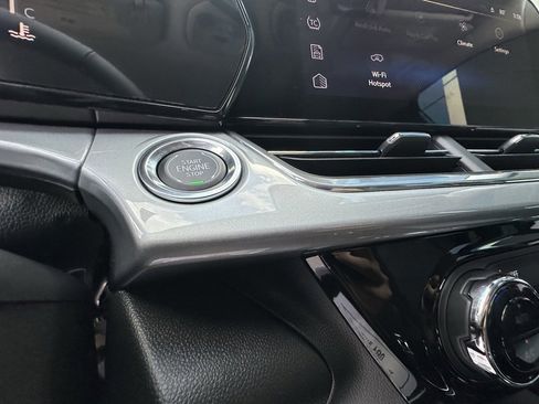 New 2025 Chevrolet Trax LT w/ Driver Confidence Package image 21