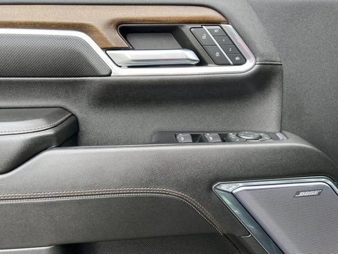 Used 2024 Chevrolet Silverado 3500 High Country w/ High Country Premium Package image 10