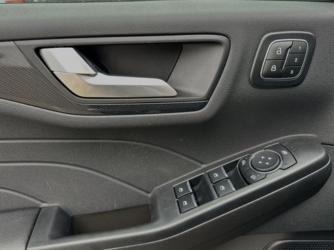 New 2024 Ford Escape ST-Line Elite w/ Premium Technology Package AWD/4WD image 8