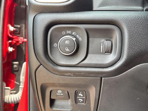 Certified 2022 RAM 1500 Big Horn RWD image 18