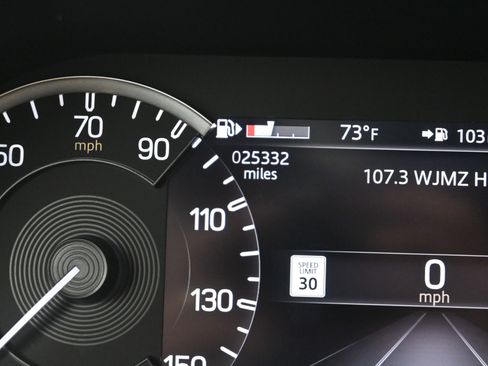 Certified 2023 Land Rover Defender 110 X-Dynamic SE image 19