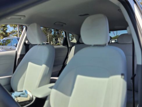 Certified 2025 Hyundai Kona SEL FWD image 14