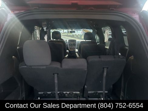 Used 2018 Dodge Grand Caravan SE image 10