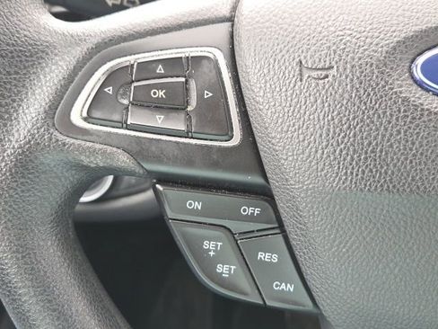 Used 2017 Ford Escape S image 38