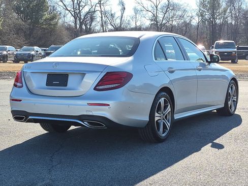 Used 2018 Mercedes-Benz E 300 image 5