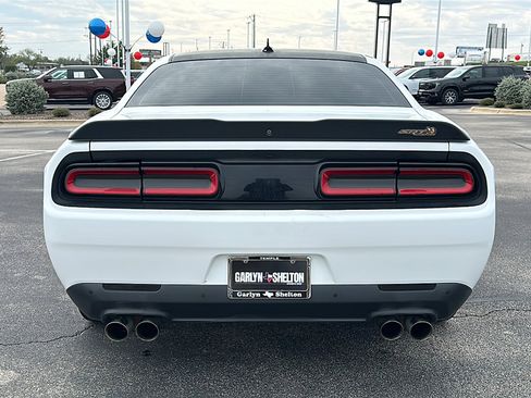 Used 2016 Dodge Challenger R/T Scat Pack w/ Leather Interior Group image 7