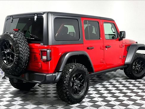 Used 2024 Jeep Wrangler Unlimited Sport AWD/4WD image 12