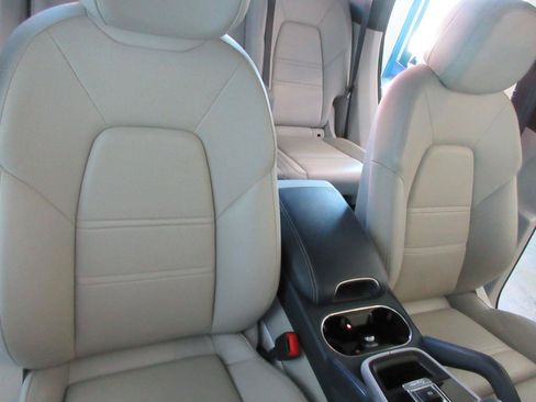 Used 2021 Porsche Cayenne S AWD/4WD image 30