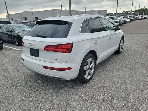 Used 2020 Audi Q5 2.0T Premium w/ Convenience Package AWD/4WD image 3