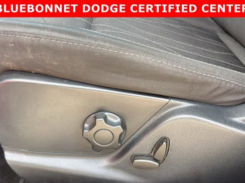 Used 2020 Ford EcoSport SE w/ SE Convenience Package image 11