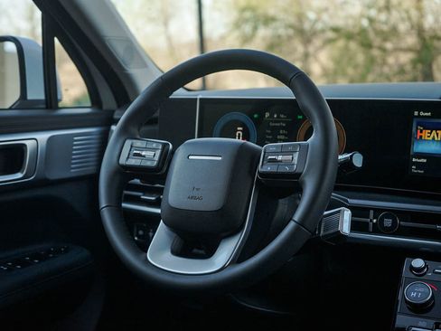 New 2025 Hyundai Santa Fe SEL image 16