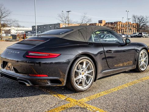 Used 2017 Porsche 911 Carrera image 22