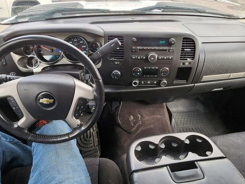 Used 2011 Chevrolet Silverado 3500 LT w/ Interior Plus Package AWD/4WD image 4