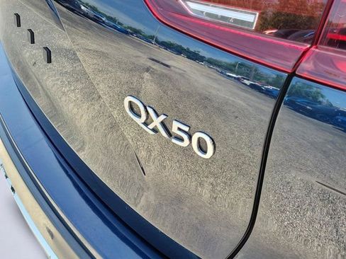 Used 2019 INFINITI QX50 Luxe w/ Cargo Package FWD image 5